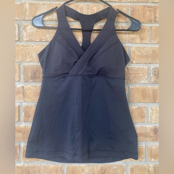 Lululemon Deep Breath Black Tank, Size 6 - Picture 3 of 8